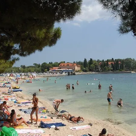 Appartement Two Bedroom Apartment, Neighborhood, Free Parking, Wifi Pula